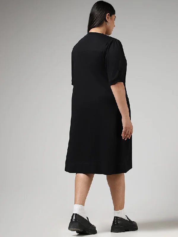 Gia Solid Black Straight Dress